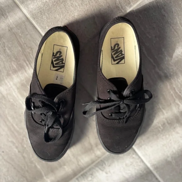 Vans Authentic Shoe - Picture 3 of 4